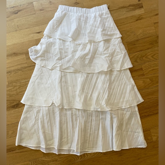 Show Me Your MuMu Crop & Skirt Set - Picture 4 of 4